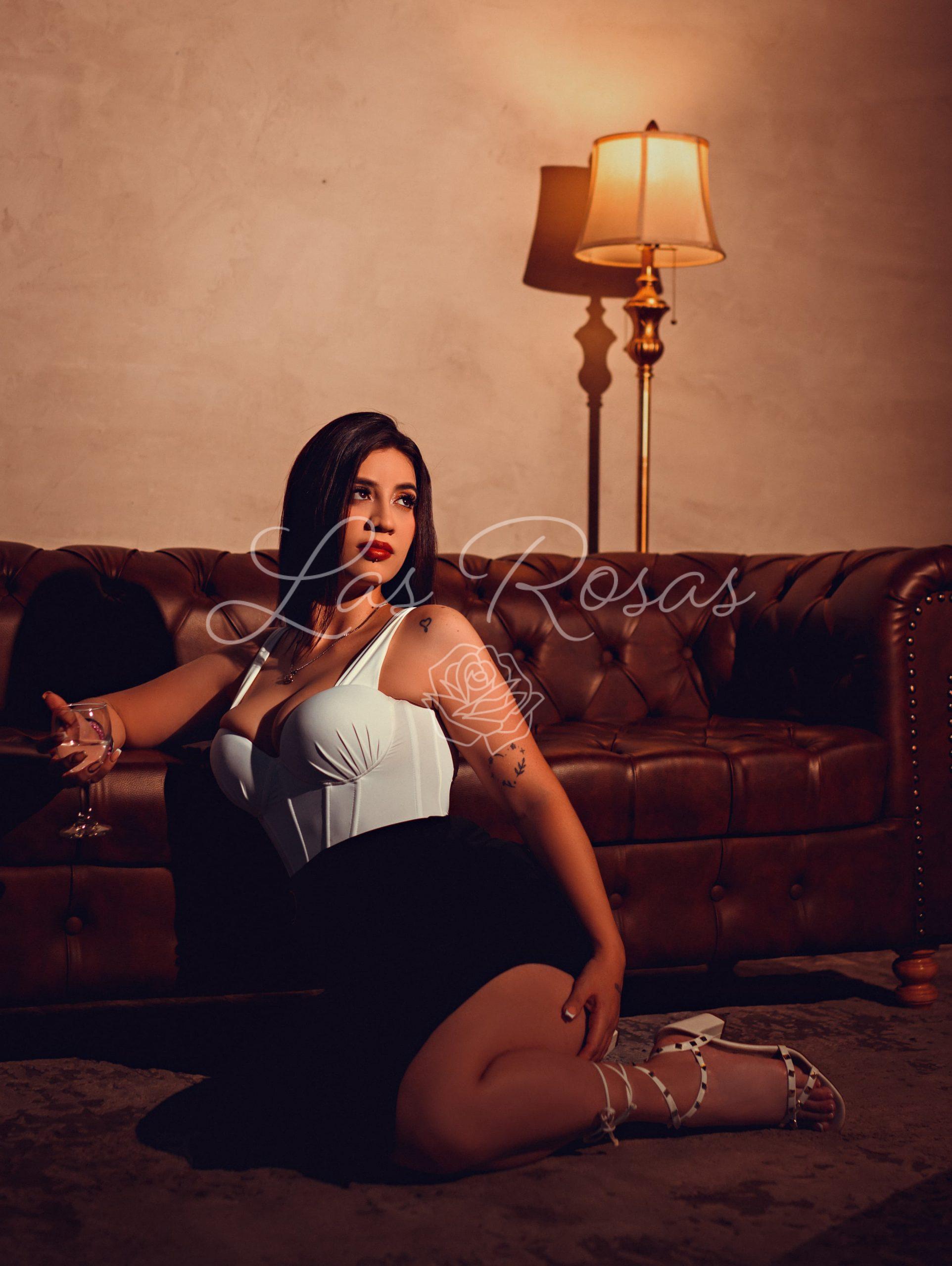 Luna Las Rosas Escorts